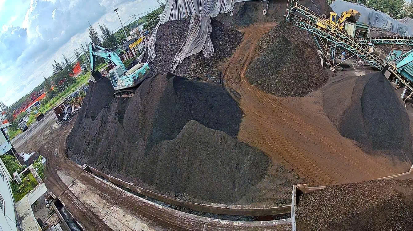 SO SÁNH THAN CÁM VÀ THAN CỤC: NÊN DÙNG LOẠI NÀO CHO TỪNG NHU CẦU